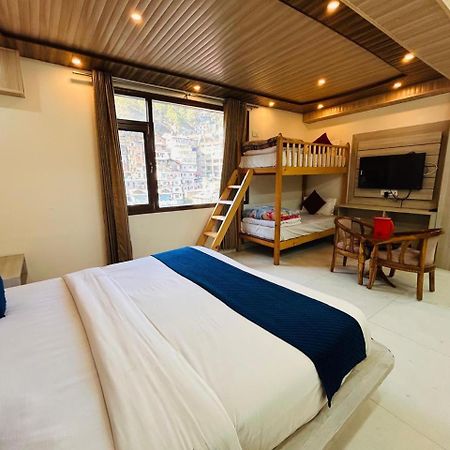Yog Maya Regency B&B Shimla Eksteriør billede